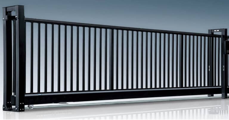 cua cong sat ray truot 18