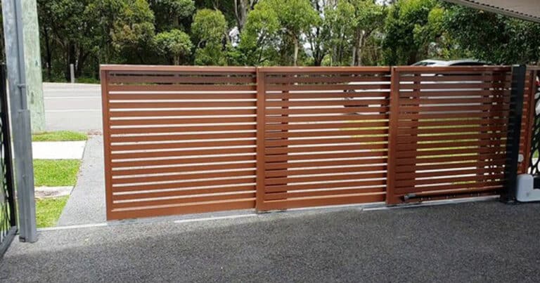 cua-cong-truot-ngang-xep-lop